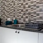 Casa Amarela - Conforto E Localização Central! *