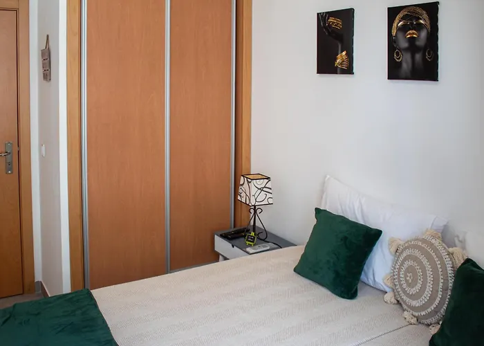 Casa Amarela - Conforto E Localizacao Central! Φάρο