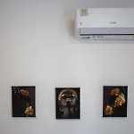Casa Amarela - Conforto E Localizacao Central! *